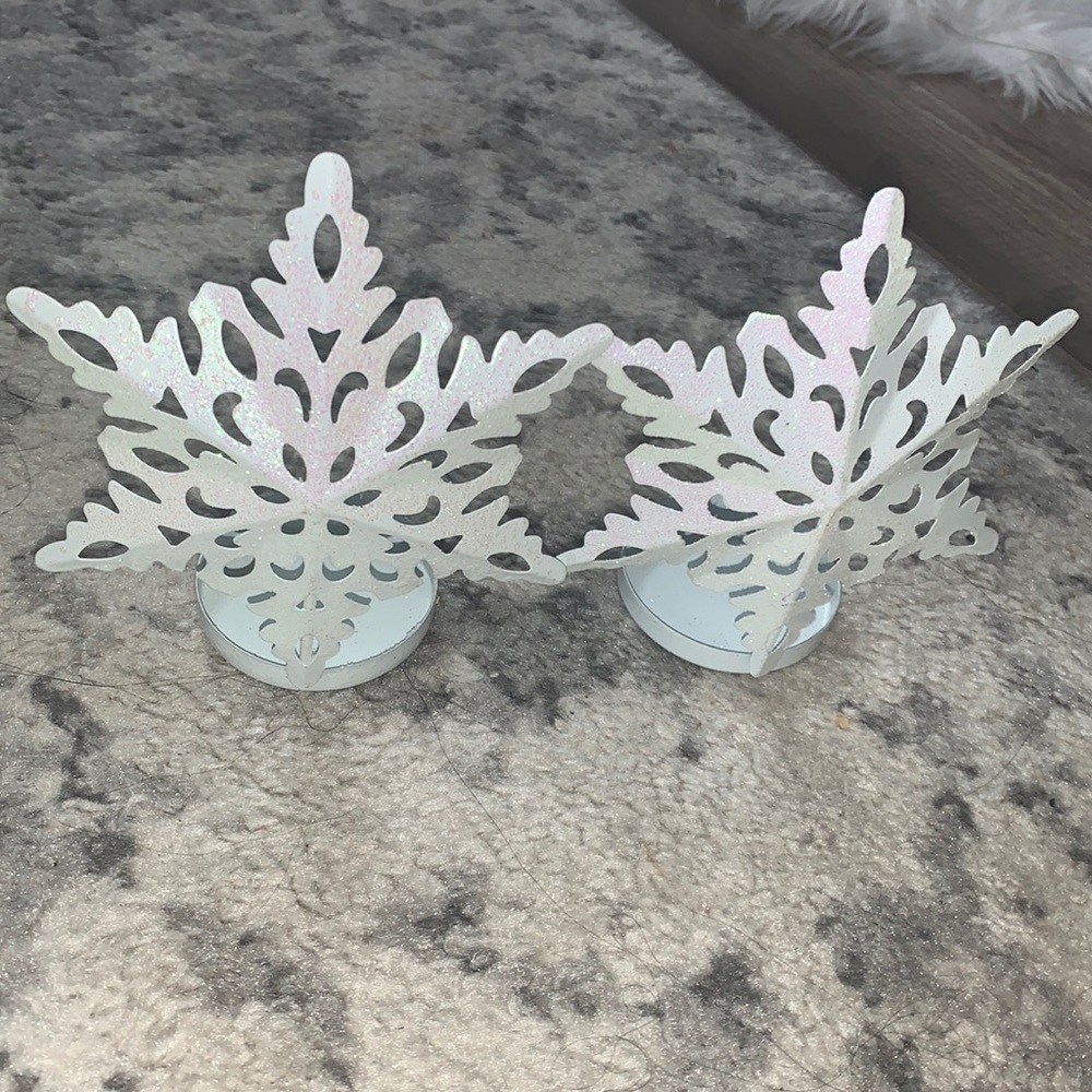 BNWT snowflake tea light holders